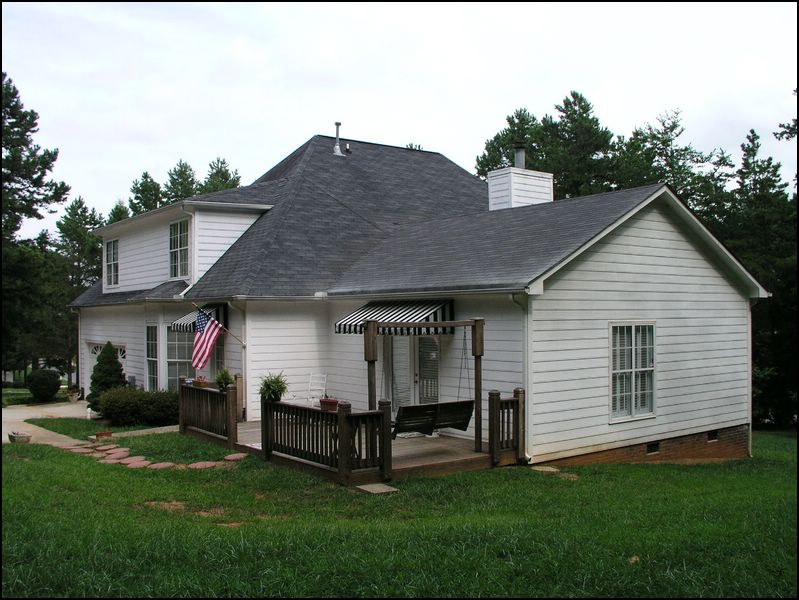 house-10318-edwards-place-12.jpg