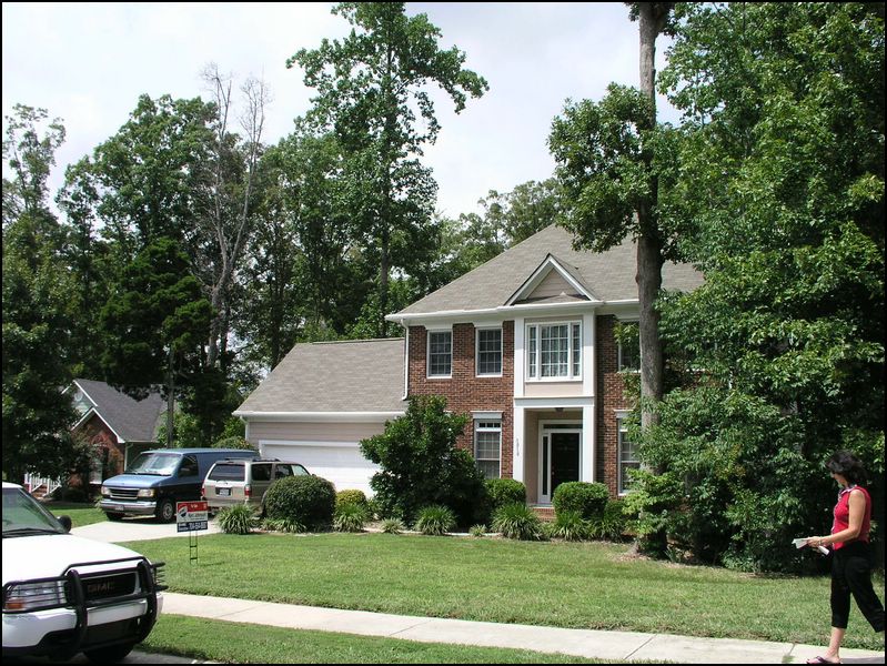 house-3010-windsor-chase-04.jpg