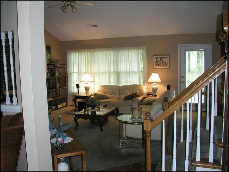 house-3032-oakcroft-04.jpg