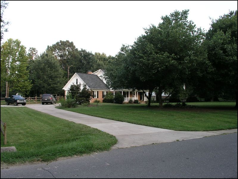 house-7100-old-oak-03.jpg